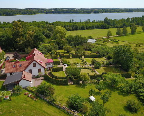 Helmershusvägen med vy över Tomarp